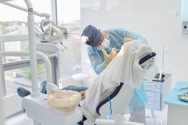 Best Emergency Root Canal Treatment in Ly Lake, IL